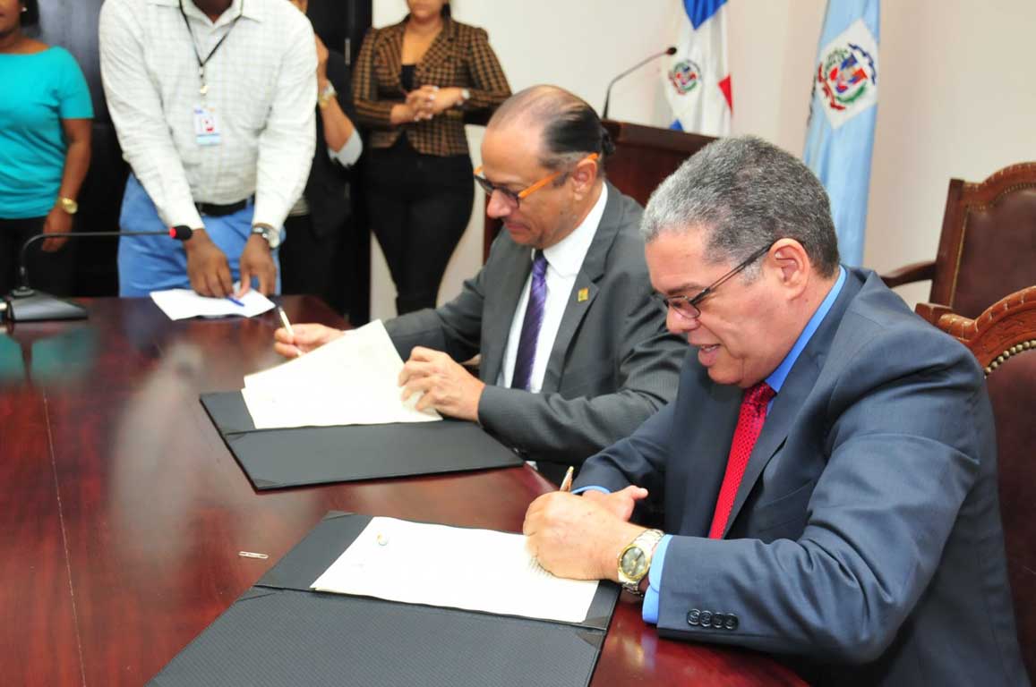  imagen Ministerios Educación y de Cultura acuerdan reforzar y expandir la educación artística 