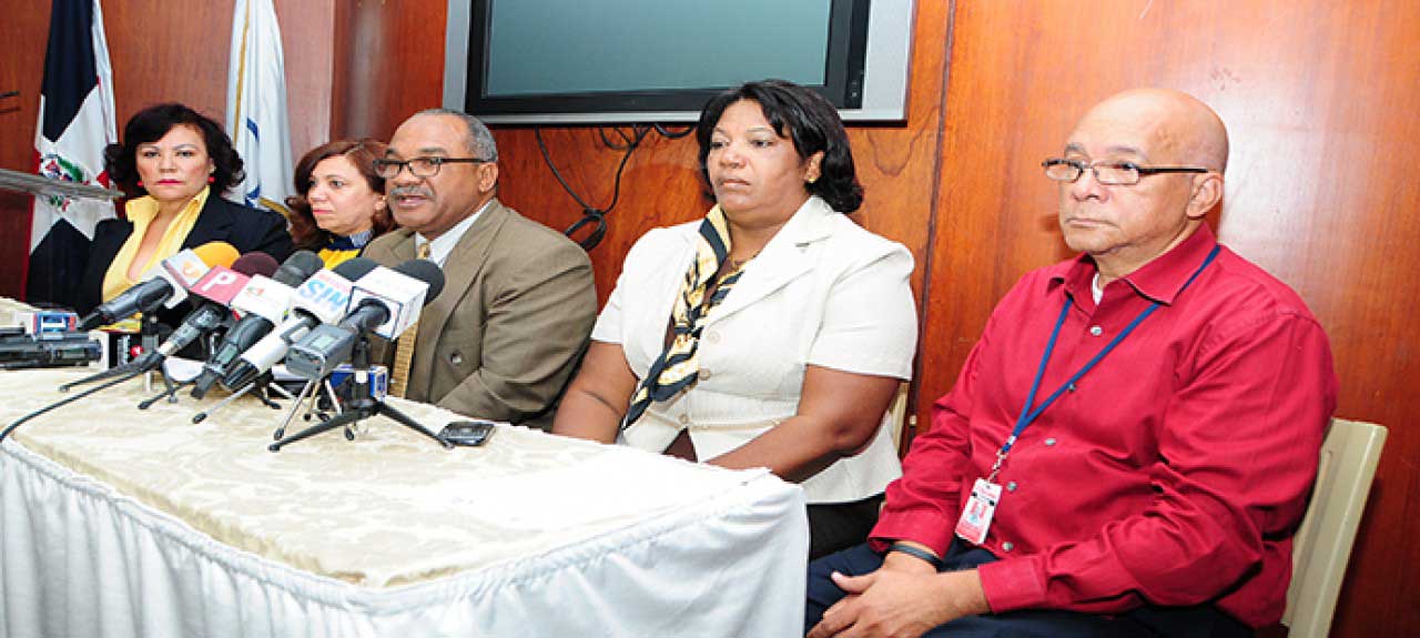  imagen MINERD Y CDP anuncian apertura Premio Nacional de Periodismo 2014 