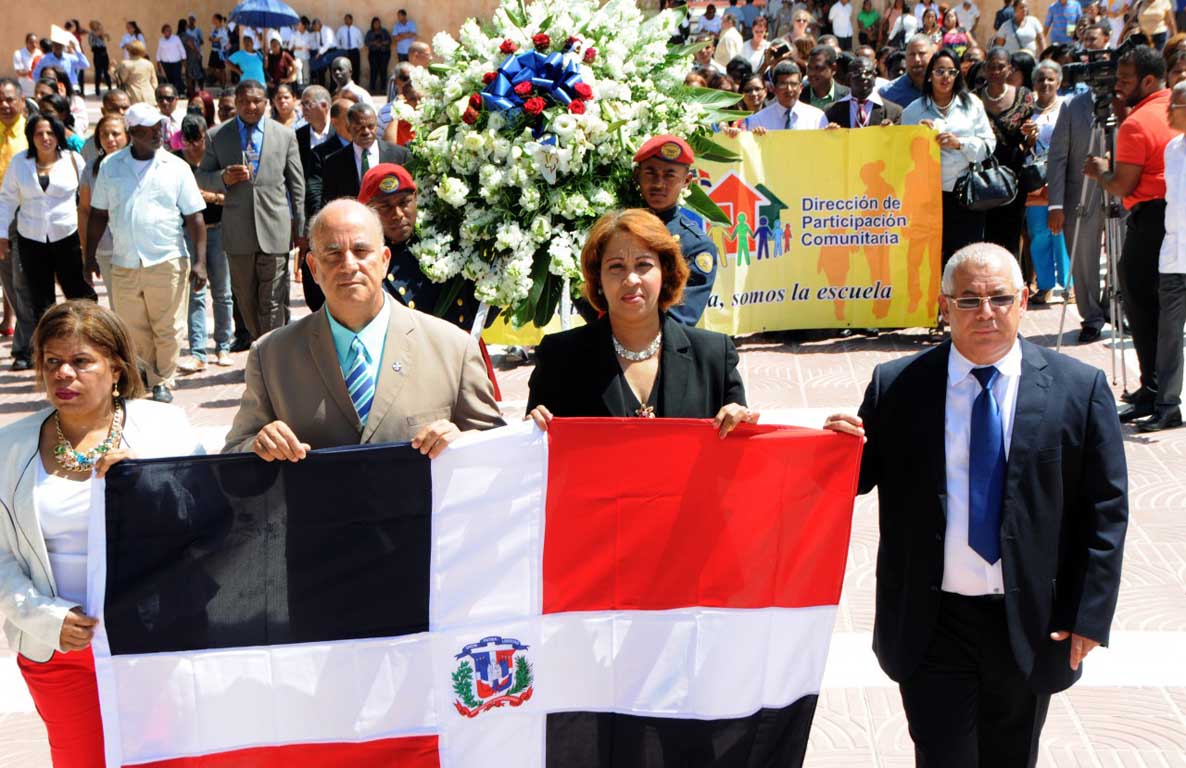  imagen En celebración Día Nacional de APMAE, Ministerio de Educación aboga por fortalecer el vínculo familia-escuela 