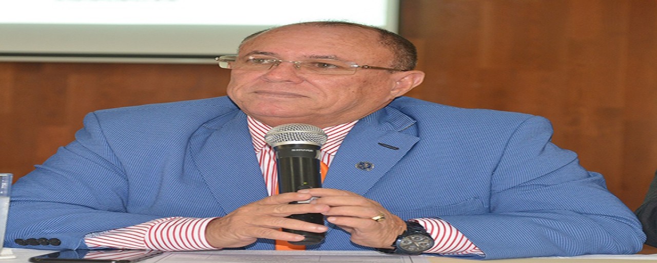  imagen El director de Gesti&oacute;n y Descentralizaci&oacute;n Educativa del Ministerio de Educaci&oacute;n, Silverio Gonz&aacute;lez Camacho 