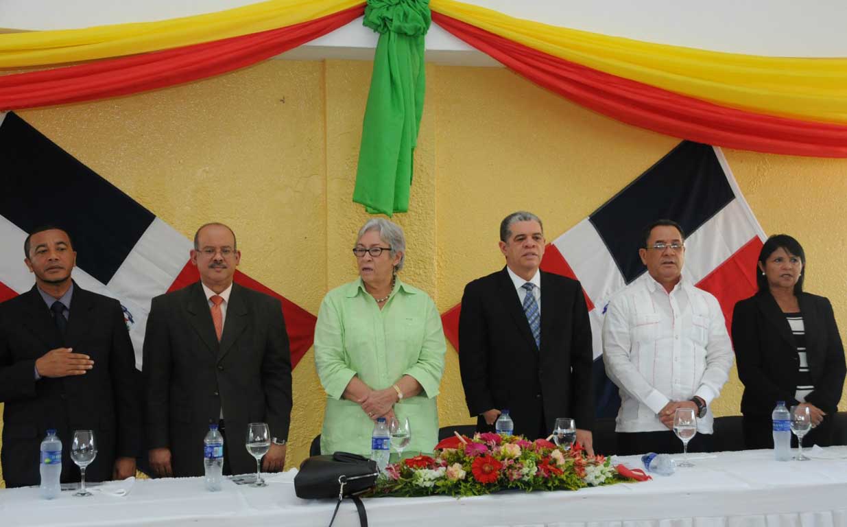  imagen Educación involucra a los casi dos millones de estudiantes de las escuelas públicas en Jornada Nacional contra el dengue 