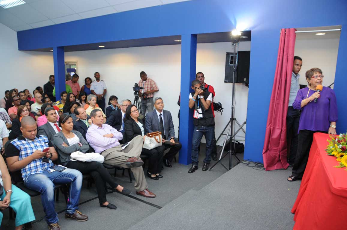  imagen MINERD capacita sobre el rol de la familia en las escuelas 