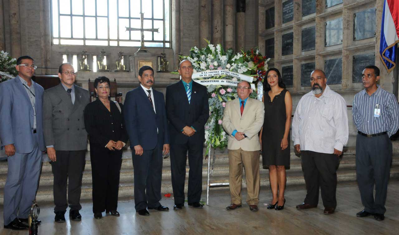  imagen Ministerio de Educación rinde tributo a Salomé Ureña en el 165 aniversario de su natalicio 