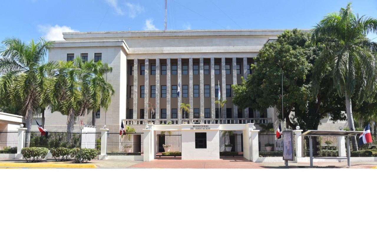  imagen Fachada MINERD 