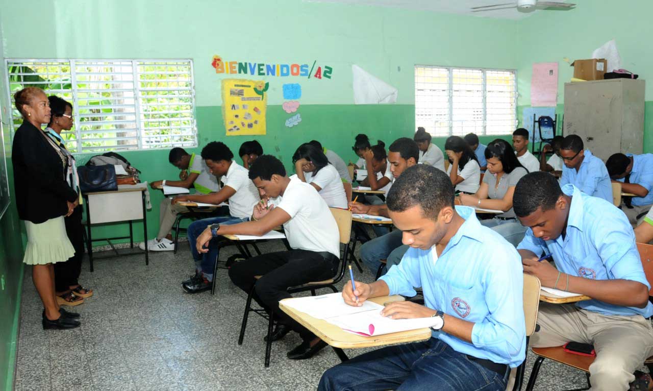  imagen Educación dará tutorías a estudiantes de Pruebas Nacionales 