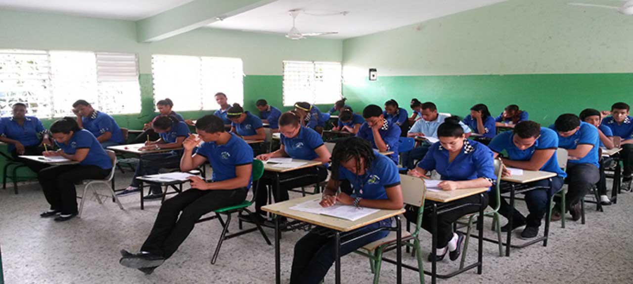  imagen Pruebas Nacionales de Media se desarrollaron con normalidad en el segundo día 