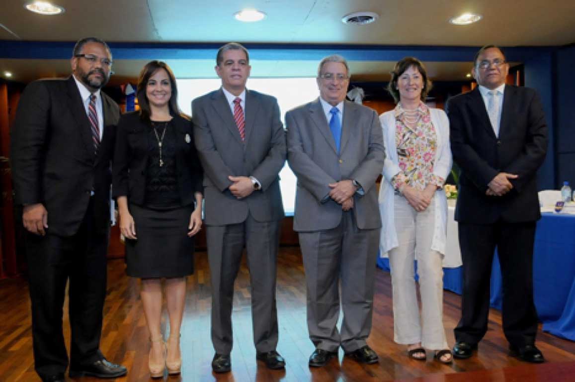  imagen Amarante Baret dice Educación trabaja para consolidar la Jornada de Tanda Extendida 