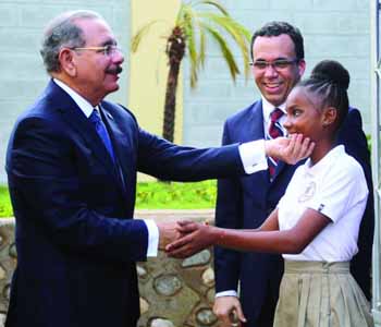  imagen Navarro asegura que los estudiantes son el centro de la Revolución Educativa para una nueva nación 