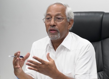  imagen Ministro de Educaci&oacute;n, &Aacute;ngel Hern&aacute;ndez 