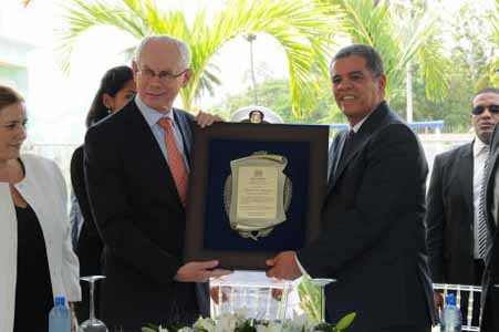  imagen Presidente del Consejo Europeo ve positiva inversión del presidente Medina en mejoría de educación 