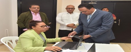  imagen Ministro Pe&ntilde;a Mirabal durante las votaciones. 