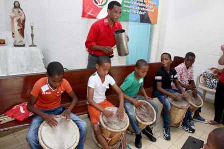  imagen MINERD realiza actividades recreativas y educativas para niños de Los Praditos 