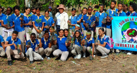  imagen Estudiantes realizan Jornada Nacional de Sensibilizaci&oacute;n y Cuidado del Medio Ambiente. 