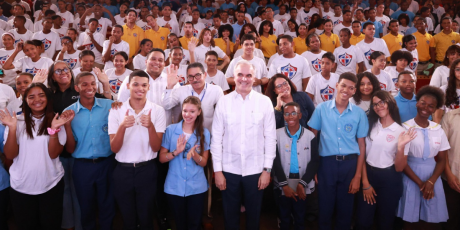  imagen Foto con estudiantes&nbsp; 