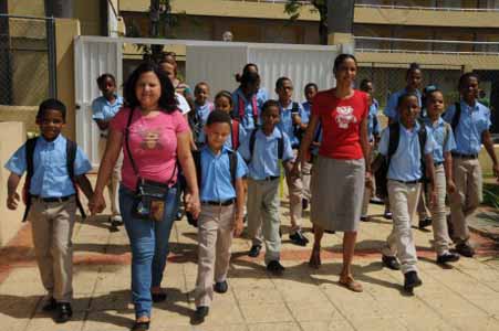  imagen Educación recurre a iglesias, a padres y madres para motivar retorno de estudiantes a clases después de Semana Santa 