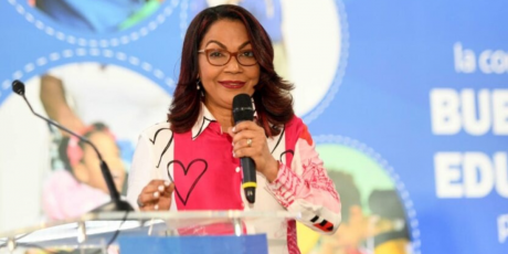  imagen directora general de Educaci&oacute;n Especial, Luc&iacute;a V&aacute;squez, 