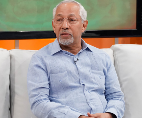  imagen Ministro de Educaci&oacute;n, &Aacute;ngel Hern&aacute;ndez. 