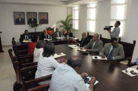  imagen Educación crea el Comité que dará seguimiento a compromisos del Pacto Nacional Educativo 