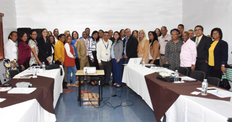  imagen Encargados de las 18 regionales cursan un taller para conocer estrategias de familiarizaci&oacute;n elaboradas para las nuevas Pruebas Nacionales por competencia, correspondientes al a&ntilde;o lectivo 2022-2023. 