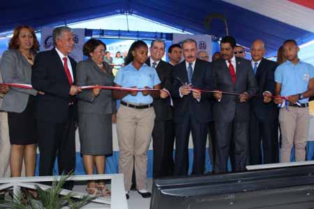 imagen Danilo inaugura un politécnico y otro liceo en Villa Mella y Hacienda Estrella 