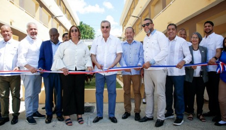 imagen Presidennte Luis Abinader, en inauguraci&oacute;n del Liceo Gregorio Everest Crisp&iacute;n&nbsp; 