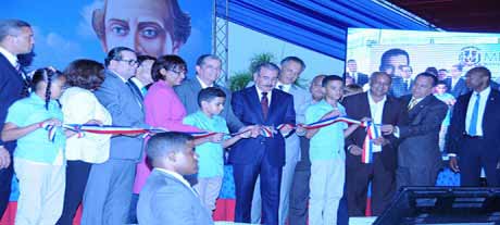  imagen Presidente entrega a la provincia Duarte otras 148 aulas para Tanda Extendida 