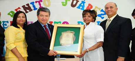  imagen MINERD y Embajada de México recuerdan el 208 aniversario del natalicio del prócer Benito Juárez 