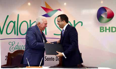  imagen Ministerio de Educación y BHD-León firman convenio para implementar programa “Valora Ser”, como parte de las alianzas por la calidad de la educación 