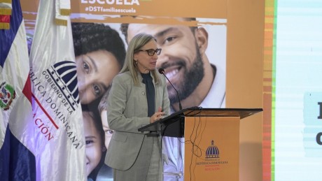  imagen Foto de la viceministra&nbsp;Ancell Scheker y dem&aacute;s entidades&nbsp; 