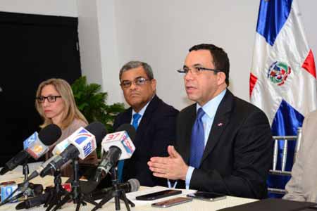  imagen Andrés Navarro da a conocer informe del estudio PISA de rendimiento escolar 2015, al tiempo que afirma servirá como línea base para la mejora educativa 