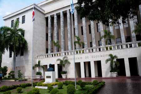  imagen Parcial edificio Ministerio de Educaci&oacute;n. 