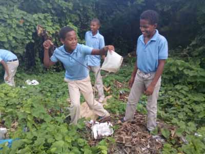  imagen Estudiantes y personal de Educación eliminan más de 800 mil criaderos de mosquitos 