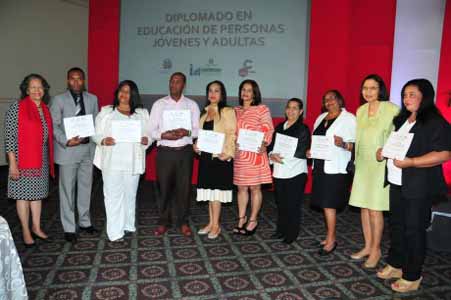  imagen MINERD clausura Diplomado en Educación de Personas Jóvenes y Adultas 
