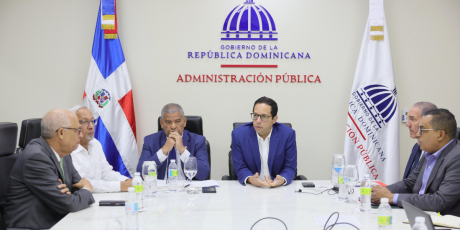  imagen Ministros del Mescyt y Minerd 