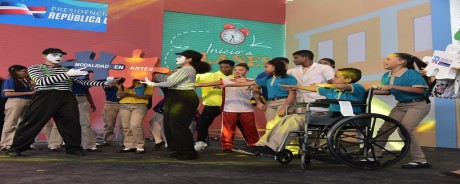  imagen Estudiantes en la actividad 