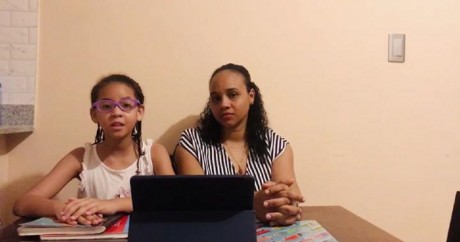  imagen Luz Bautista Paulino, madre de la alumna Esther Paulino de 4to grado del Centro Educativo Puerto Isabela de la Regional 15 