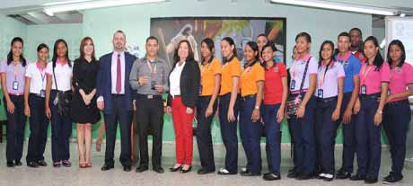  imagen MINERD y OEI premian proyectos emprendedores 