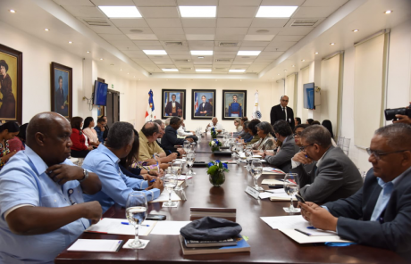  imagen Ministro de Educaci&oacute;n, &Aacute;ngel Hern&aacute;ndez encabez&oacute; la primera sesi&oacute;n ordinaria del Consejo Nacional de Educaci&oacute;n. 