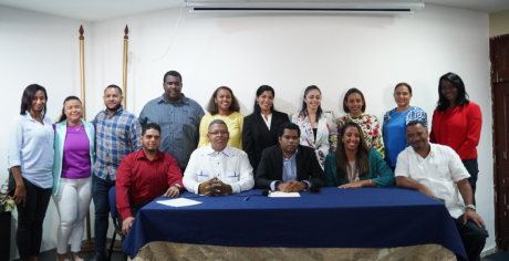  imagen Miembros de la Asociaci&oacute;n Dominicana de Maestros Especializados.&nbsp; 